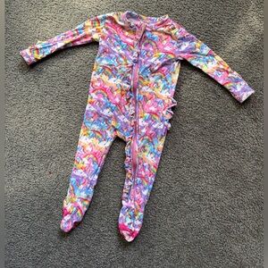 Posh Peanut x Lisa Frank - Markie Ruffled Footie - 0-3 months